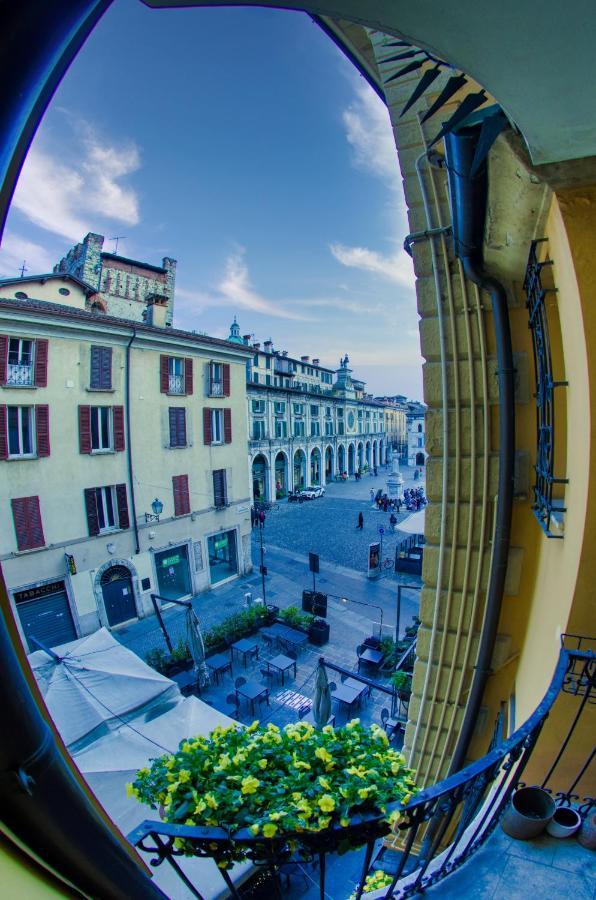 Blue Brescia